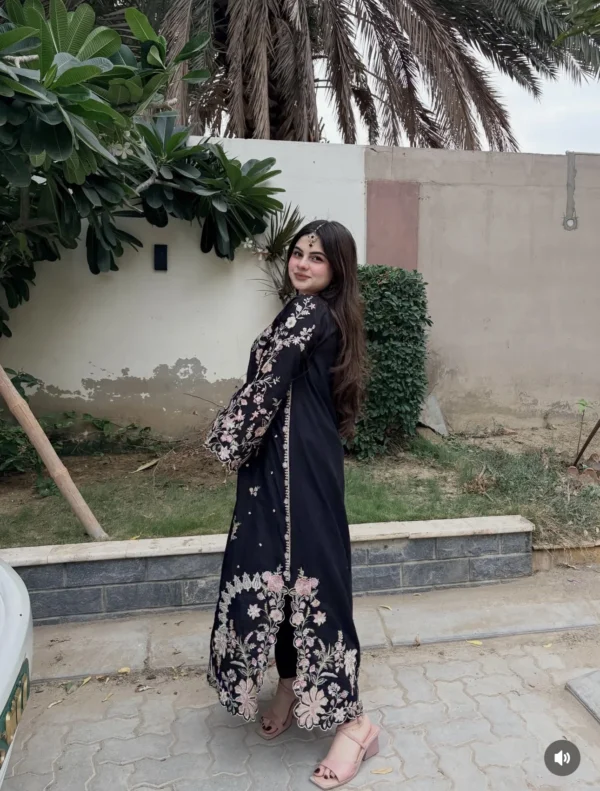 rg13-2.webp Elowen Black Embroidered 2PCS – RG13 - party wear | Rangoli