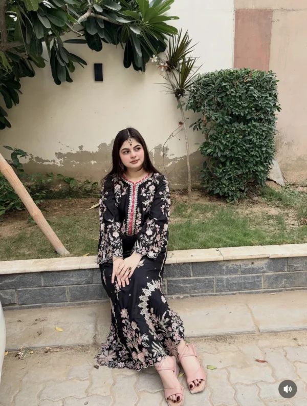rg13-3.webp Elowen Black Embroidered 2PCS – RG13 - party wear | Rangoli