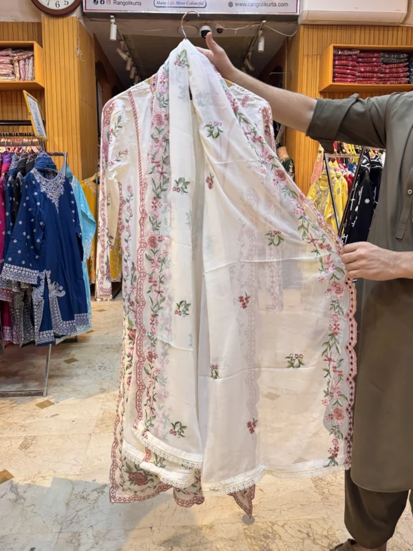 rg21-6.webp Elowen Off-White Embroidered 3PCS – RG21 - casual | Rangoli