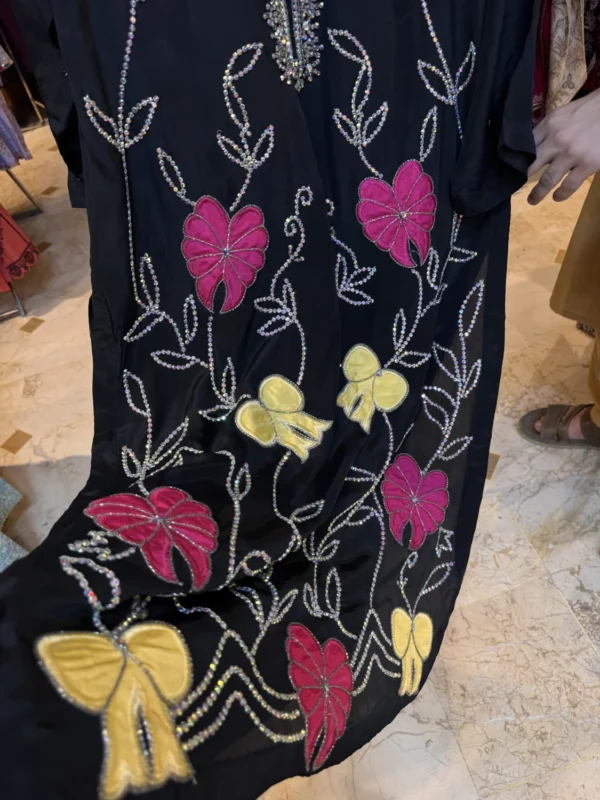 Elara Silk Patchwork & Handmade Embroidered 3PCS – RG34 (Black) Elara Silk Patchwork & Handmade Embroidered 3PCS – RG34 (Black)