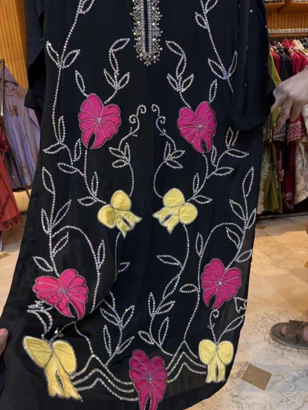 Elara Silk Patchwork & Handmade Embroidered 3PCS – RG34 (Black) Elara Silk Patchwork & Handmade Embroidered 3PCS – RG34 (Black)